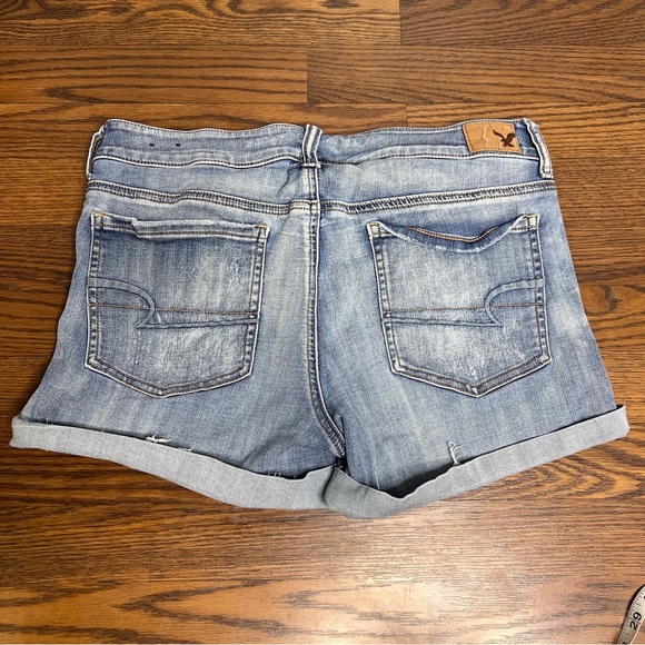 American Eagle distressed midi shorts size 14 - Picture 2 of 12